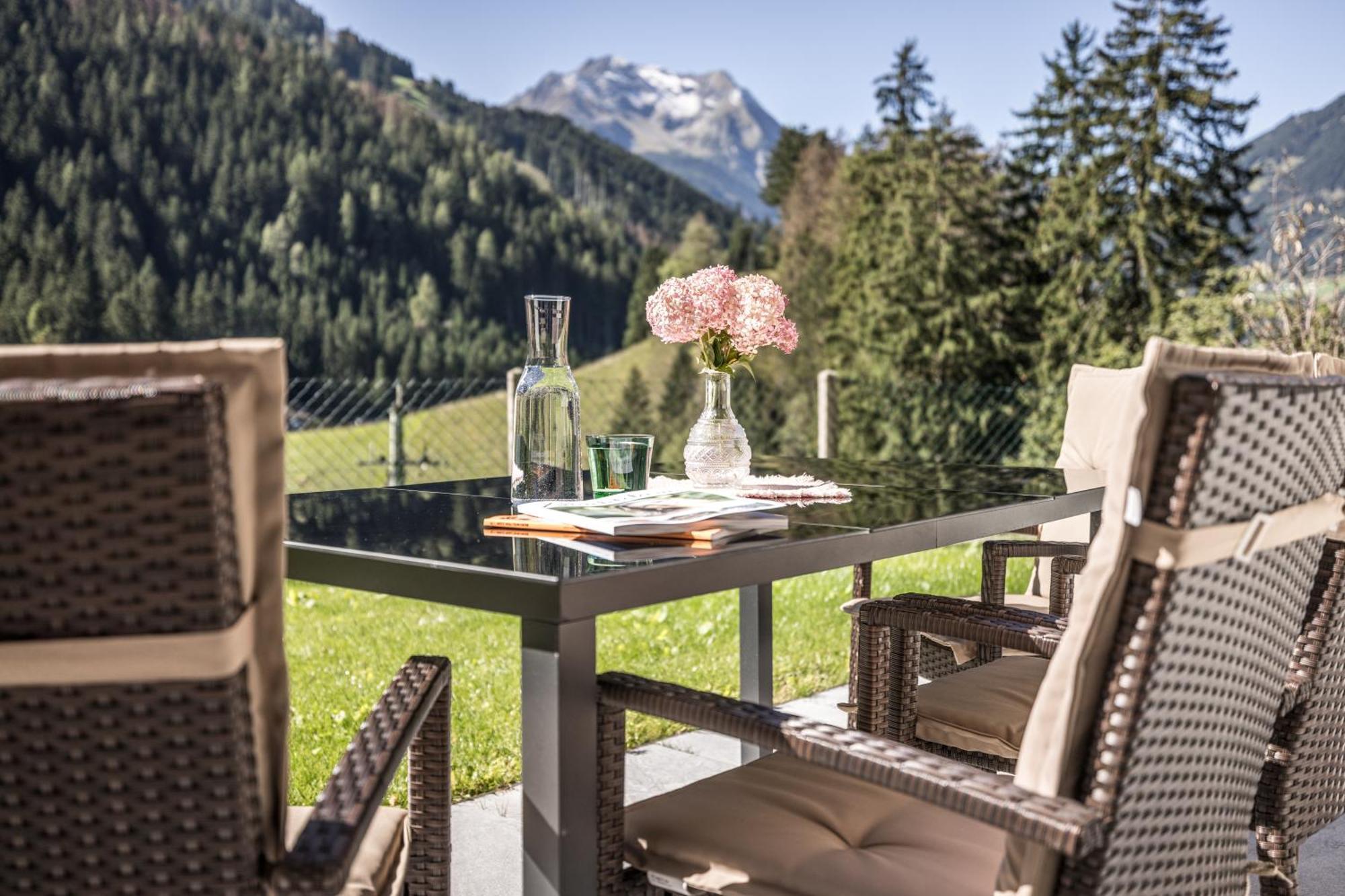 Natur Zeit - Alpine Garden Apartments Mayrhofen Εξωτερικό φωτογραφία